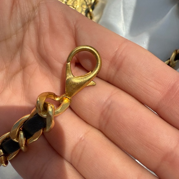 Anthro Black Gold Chain Belt With Designer Mini Charm Bag - Picture 15 of 16